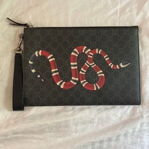 Gucci Bestiary pouch with Kingsnake